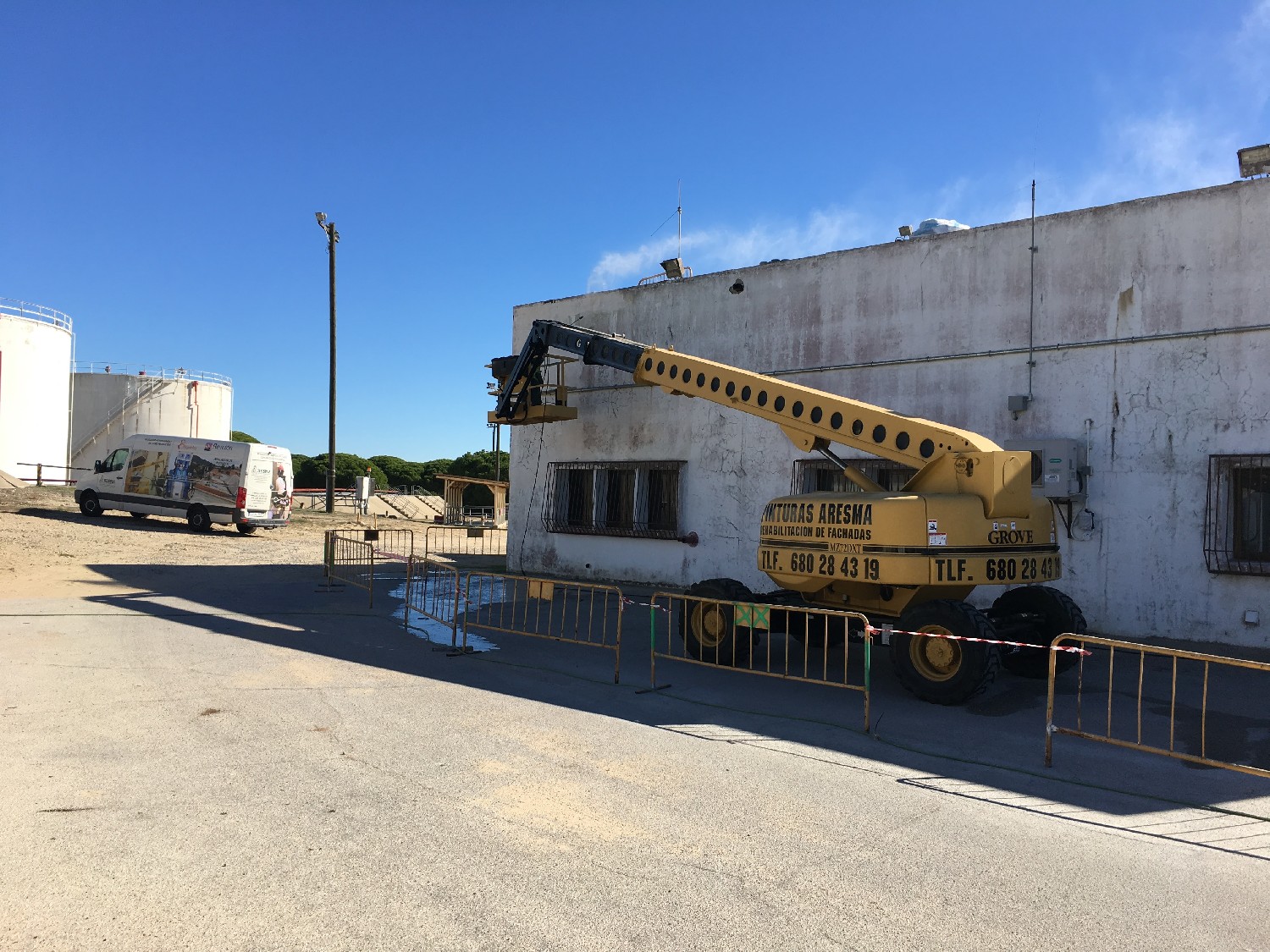 Rehabilitación de fachada, estructuras y fosos del edificio 612 de la Base Naval de Rota